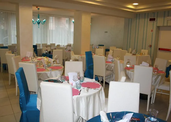 Turquoise מלון 3*