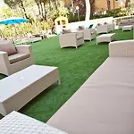 Turquoise فندق تْشيزيناتيكو